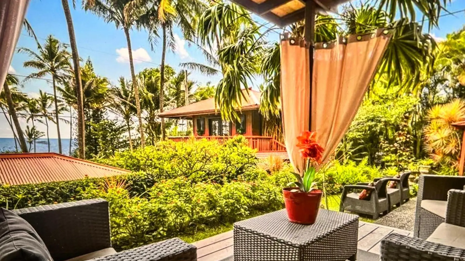 The Bali House And Cottage At Kehena Beach Hawaii بيت للعطل